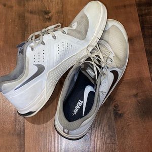 Nike metcons